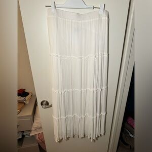 Princess Polly white maxi skirt, size medium